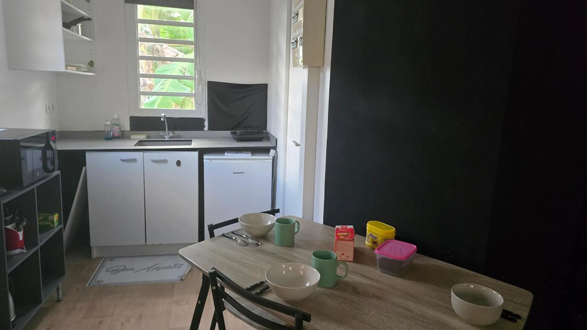 Konukevi Hebergement Chez L'Habitant - Ideal Pour Visiter La Martinique Le Diamant Martinik
