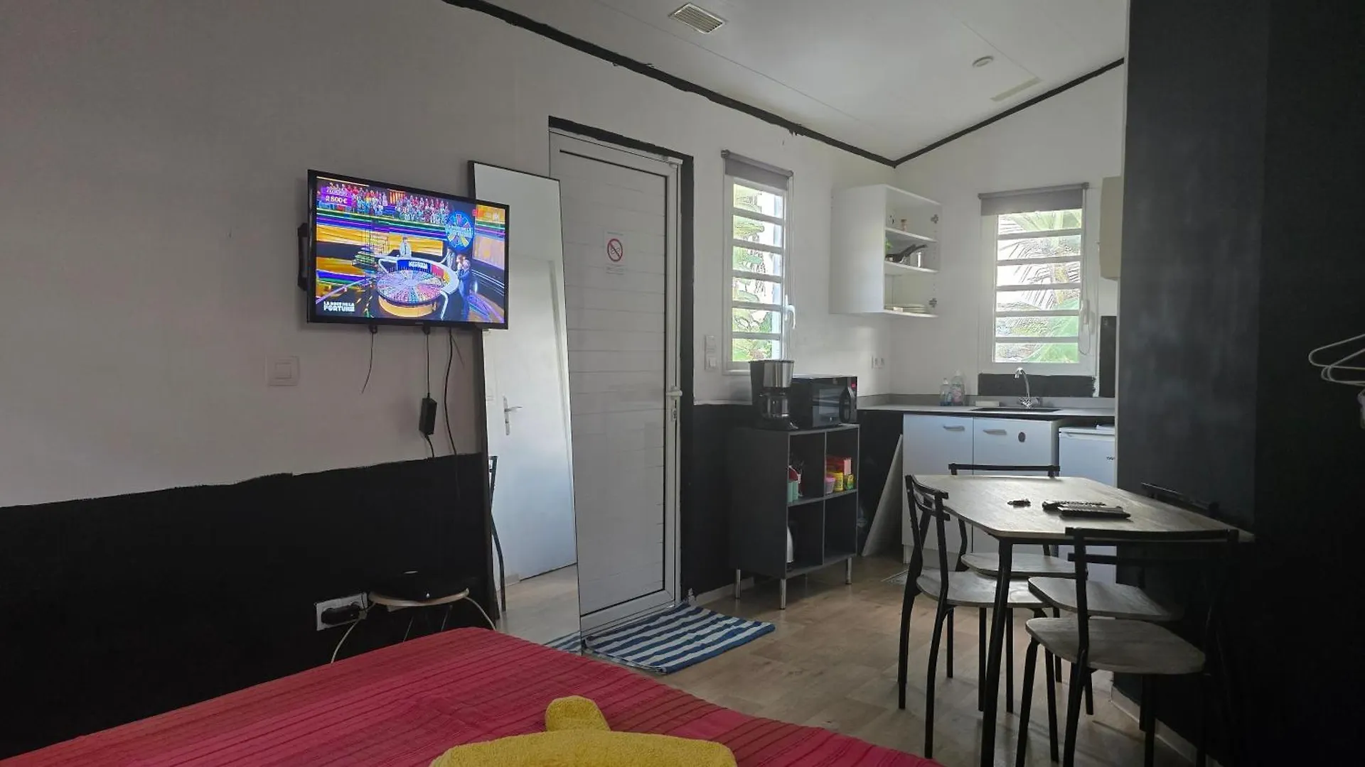 Konukevi Hebergement Chez L'Habitant - Ideal Pour Visiter La Martinique Le Diamant Martinik
