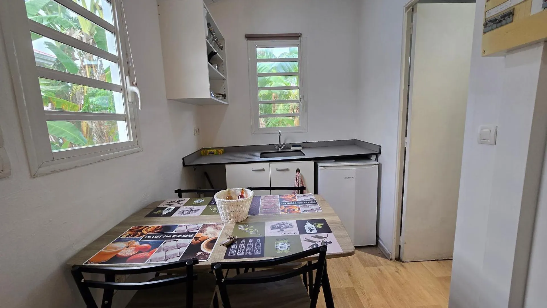 Konukevi Hebergement Chez L'Habitant - Ideal Pour Visiter La Martinique Le Diamant